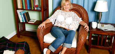 Sultry polish aged Ellie Anderson in sexy jeans baring tiny tits and pussy 